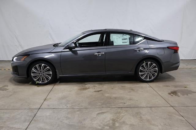 2025 Nissan Altima SL