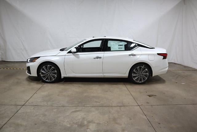 2025 Nissan Altima SL