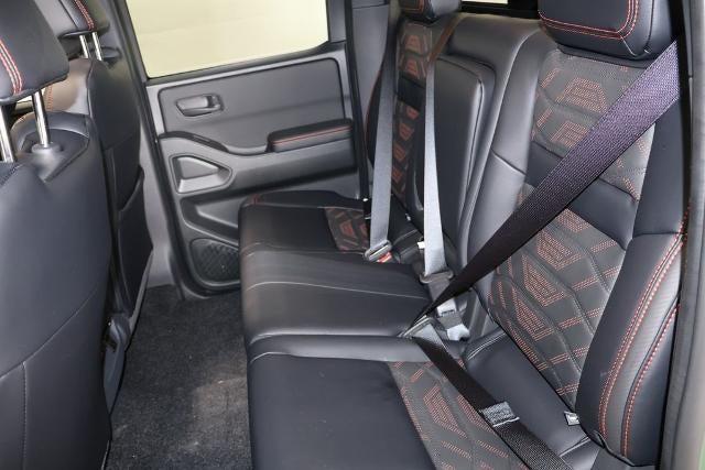 2026 Nissan Frontier PRO-4X w/R Package