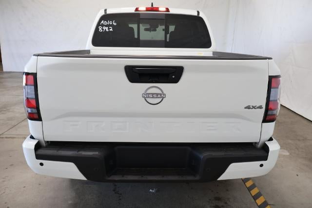 2027 Nissan Frontier SV