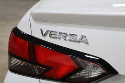 2025 Nissan Versa SR