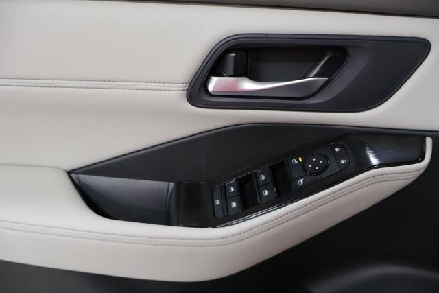 2027 Nissan Rogue Base
