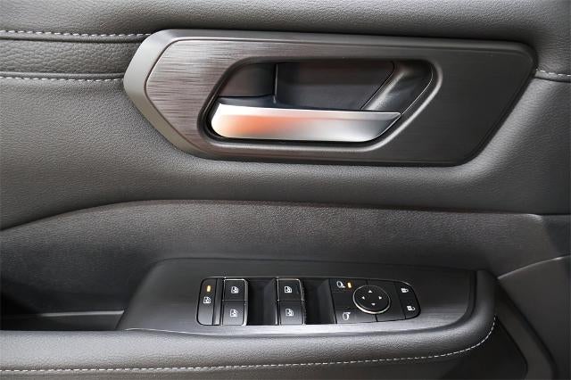 2025 Nissan Armada SV