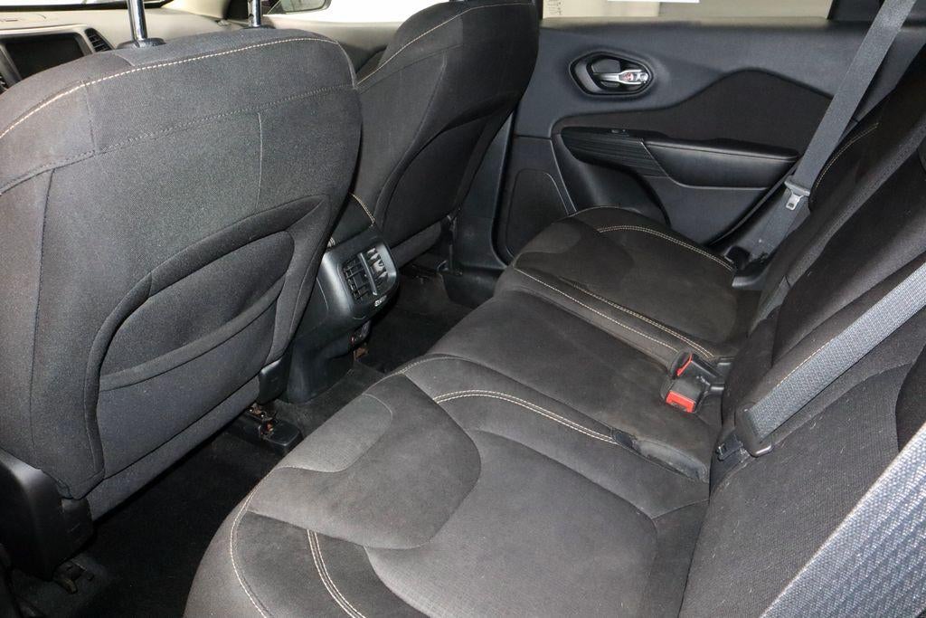 2016 Jeep Cherokee Altitude