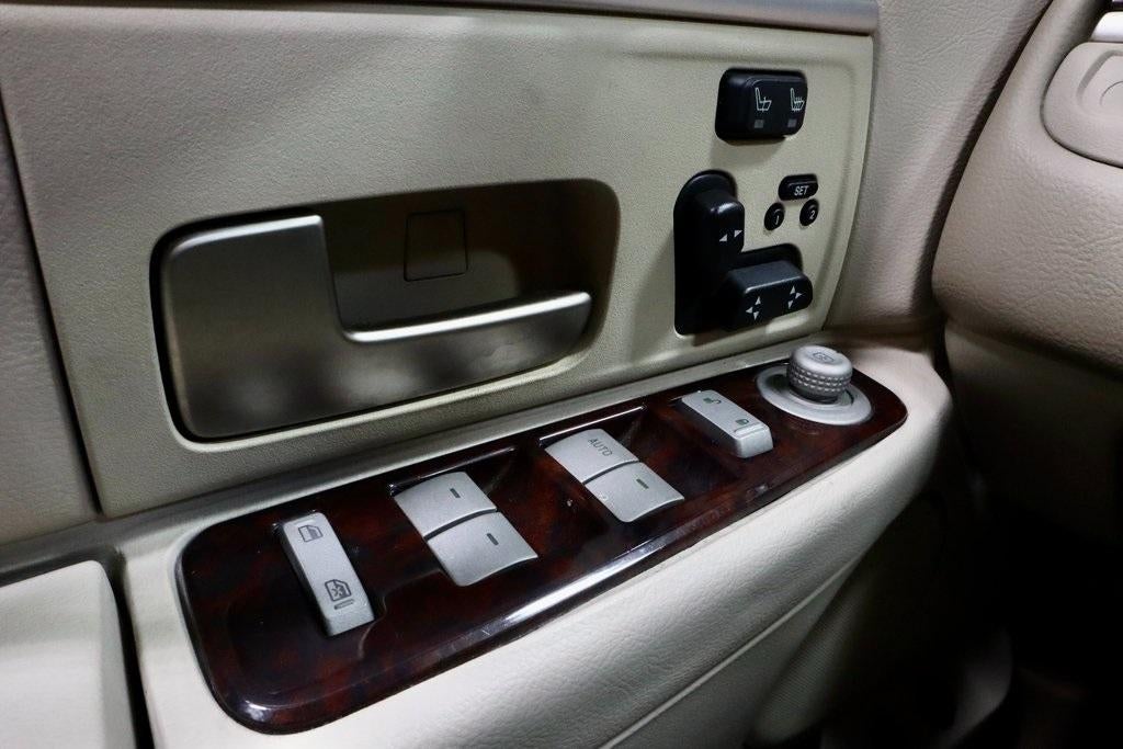 2011 Lincoln Town Car Signature Limited