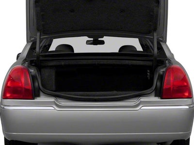 2011 Lincoln Town Car Signature Limited