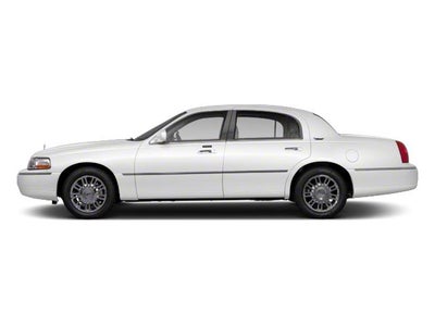 2011 Lincoln Town Car Signature Limited