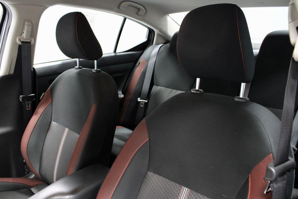 2023 Nissan Versa SR