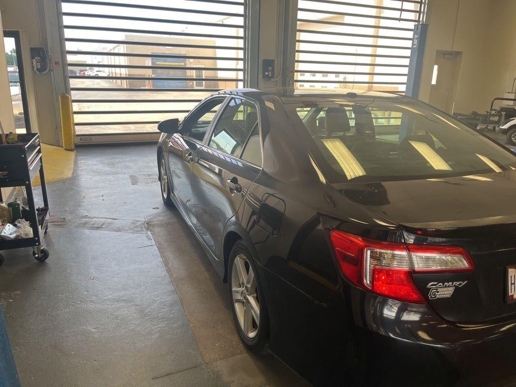 2014 Toyota Camry Hybrid SE Limited Edition