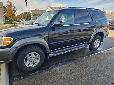 2004 Toyota Sequoia SR5