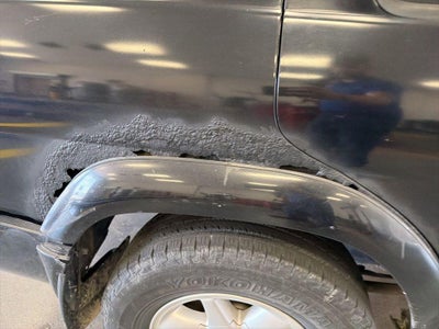2002 Nissan Pathfinder SE