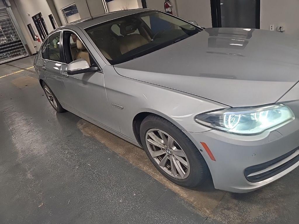 2014 BMW 528i xDrive Sedan