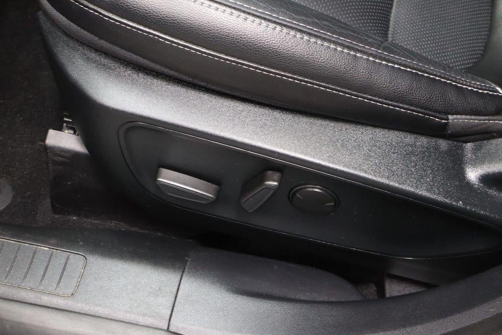 2020 Ford Escape Titanium AWD
