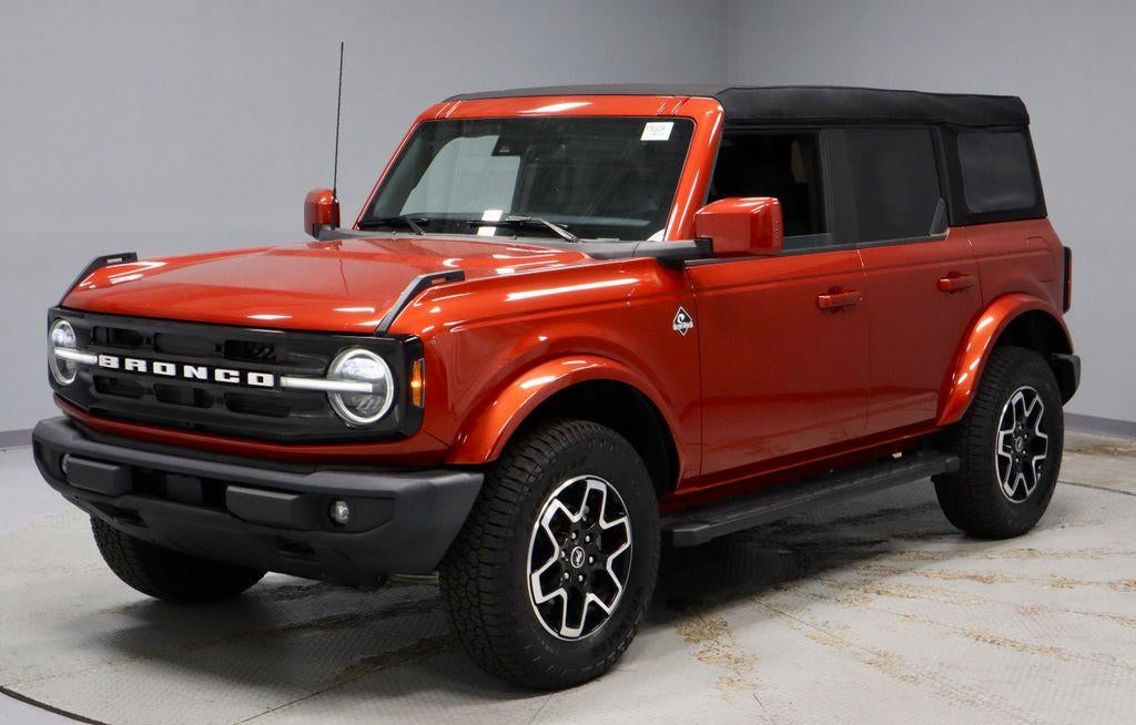 2023 Ford Bronco Outer Banks 4 Door 4x4