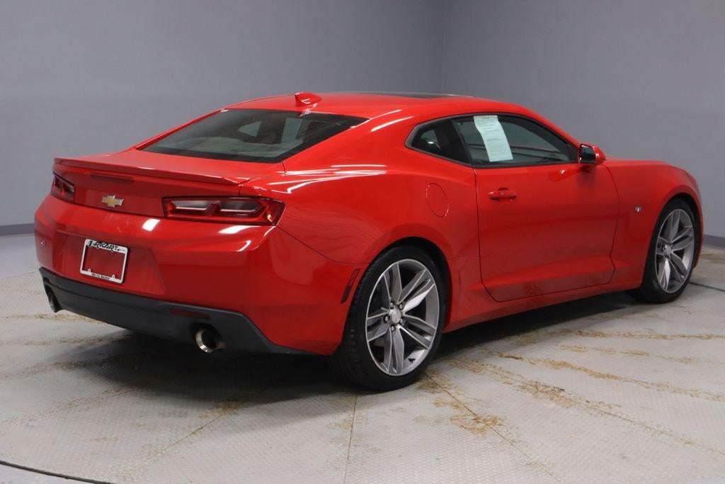 2018 Chevrolet Camaro 2dr Coupe 1LT
