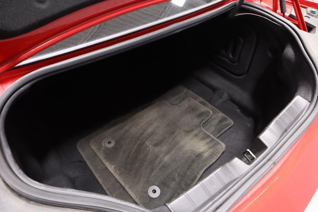 2018 Chevrolet Camaro 2dr Coupe 1LT