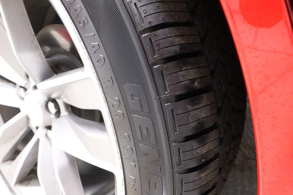 2018 Chevrolet Camaro 2dr Coupe 1LT