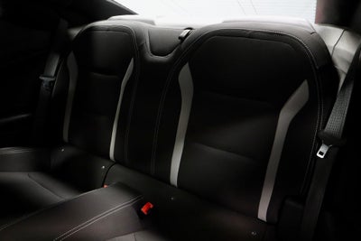 2018 Chevrolet Camaro 2dr Coupe 1LT