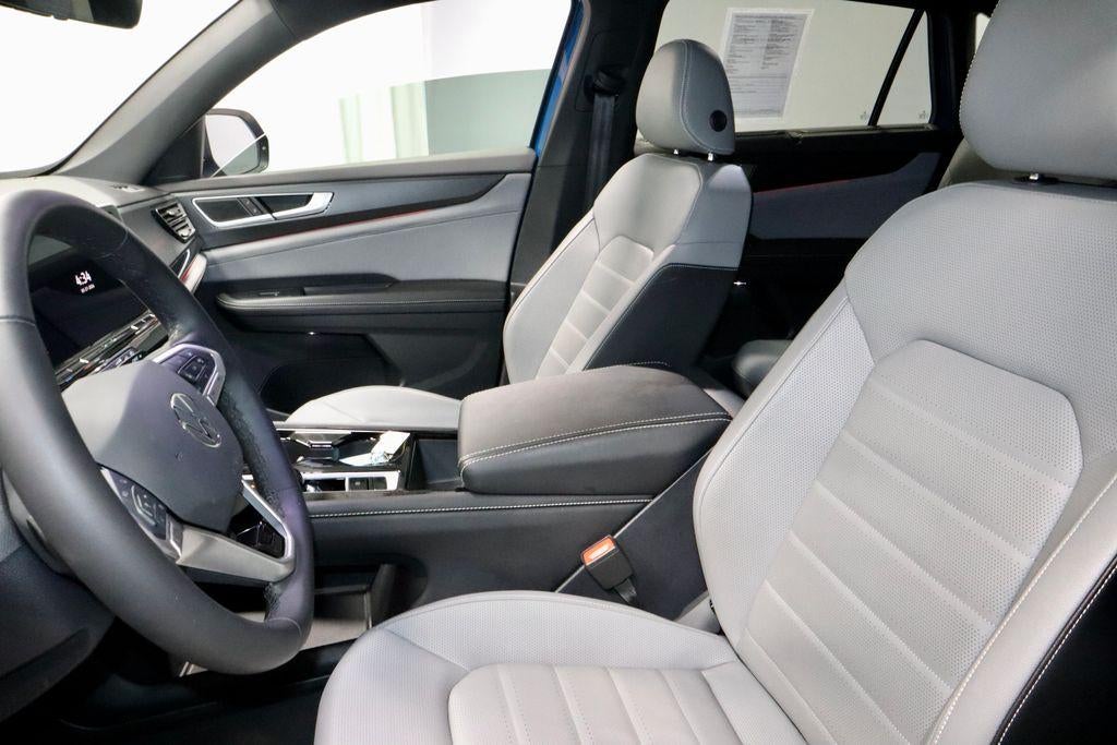 2025 Volkswagen Atlas Cross Sport 2.0T SEL R-Line Black 4MOTION