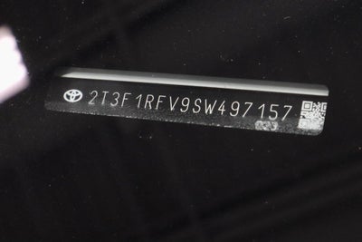 2025 Toyota RAV4 LE AWD (Natl)