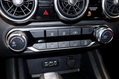 2023 Nissan Sentra SV CVT