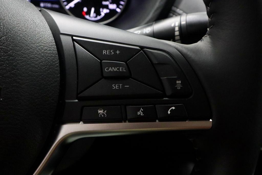 2025 Nissan Sentra SV CVT