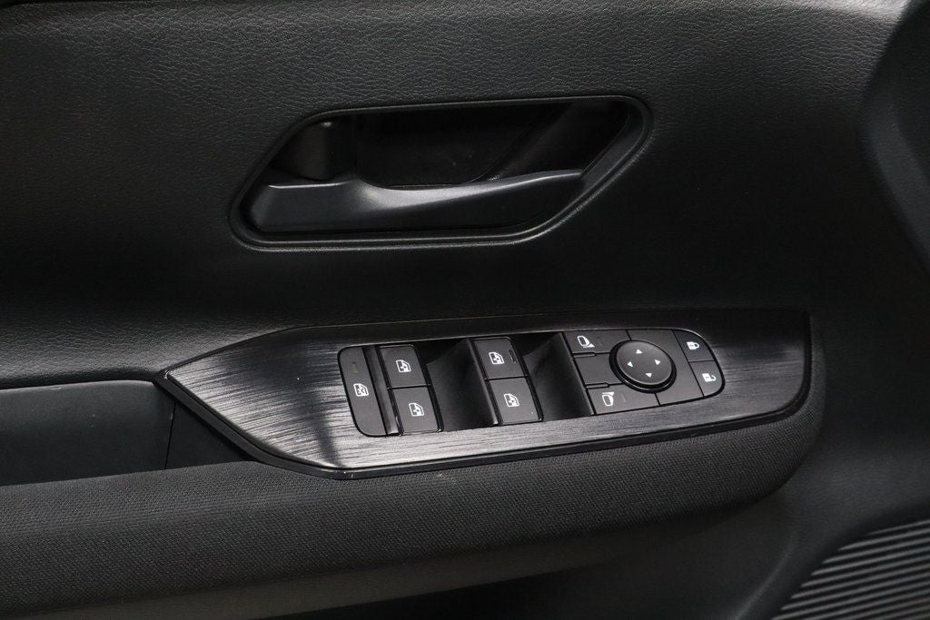 2025 Nissan Kicks S AWD