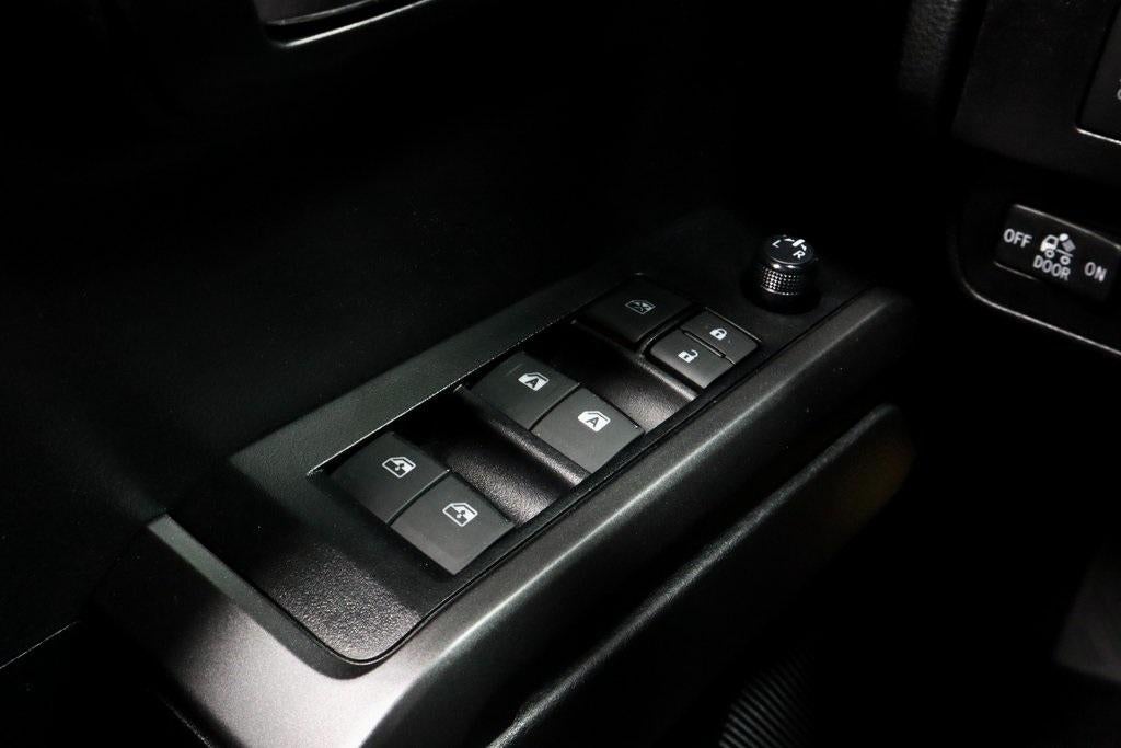 2022 Toyota Tacoma 4WD 4WD TRD Sport Double Cab 5' Bed V6 MT (Natl)