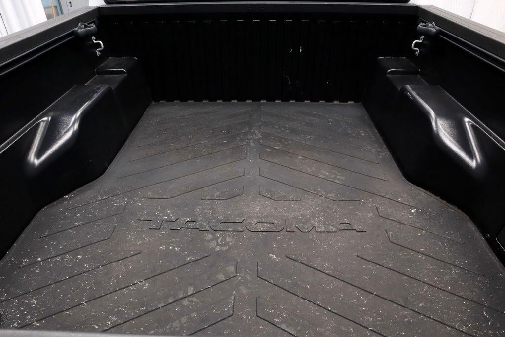 2023 Toyota Tacoma 4WD 4WD SR Double Cab 5' Bed V6 AT (GS)