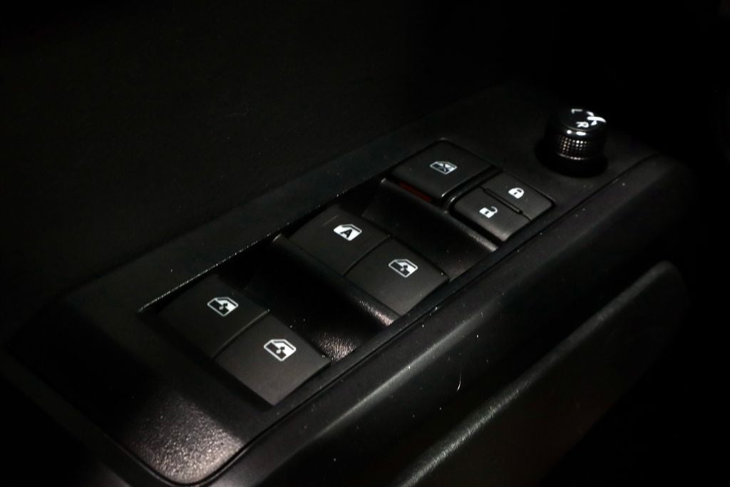 2023 Toyota Tacoma 4WD 4WD SR Double Cab 5' Bed V6 AT (GS)