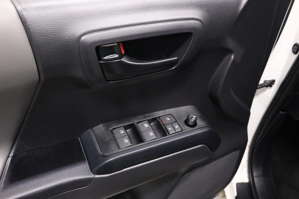 2023 Toyota Tacoma 4WD 4WD SR Double Cab 5' Bed V6 AT (GS)