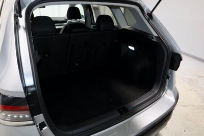 2025 Volkswagen Taos SE 4MOTION