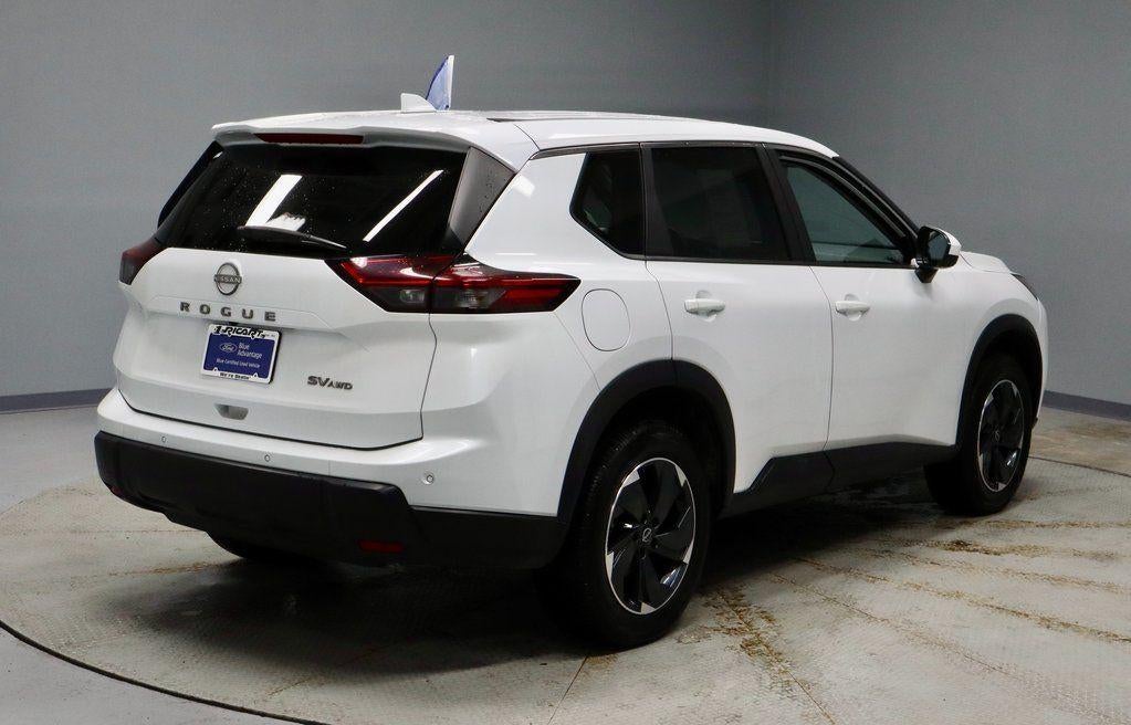 2024 Nissan Rogue AWD SV