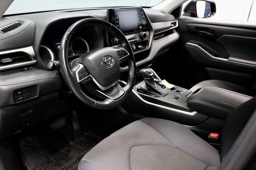 2022 Toyota Highlander Hybrid LE AWD (Natl)