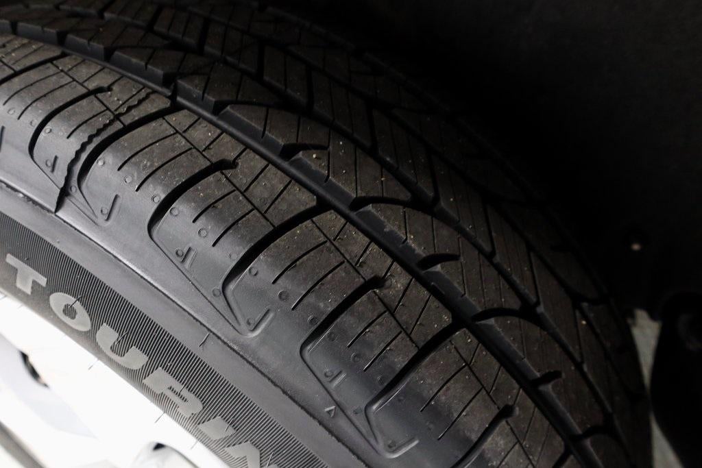 2019 Toyota RAV4 LE AWD (Natl)