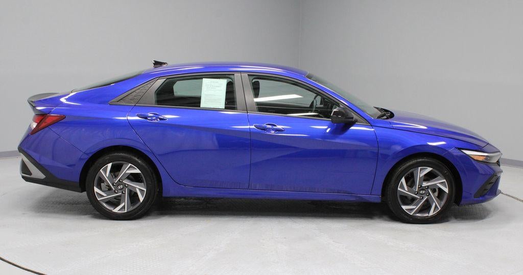 2025 Hyundai ELANTRA SEL Sport IVT