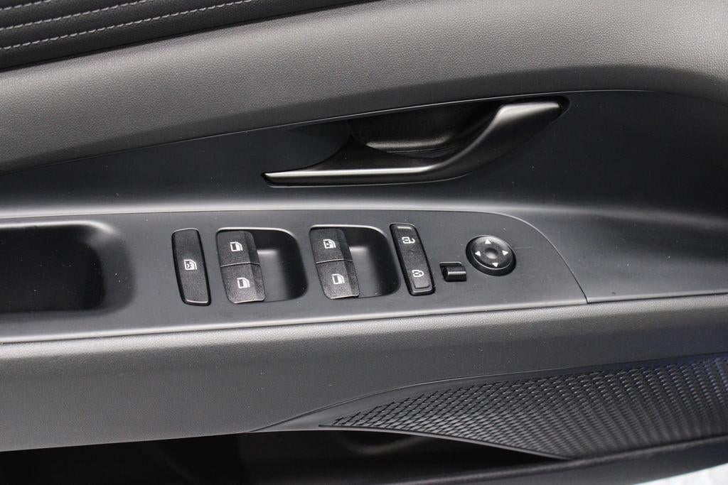 2025 Hyundai ELANTRA SEL Sport IVT