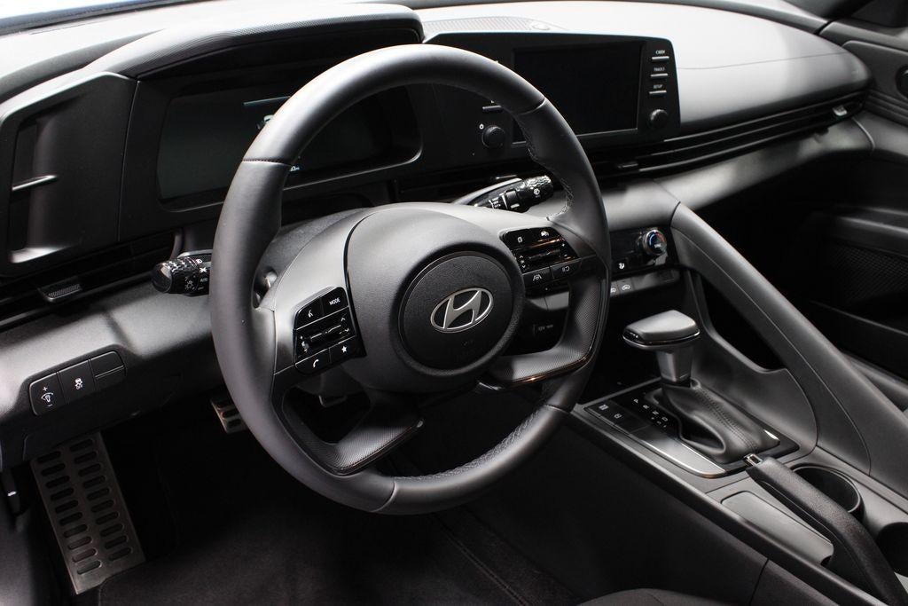 2025 Hyundai ELANTRA SEL Sport IVT