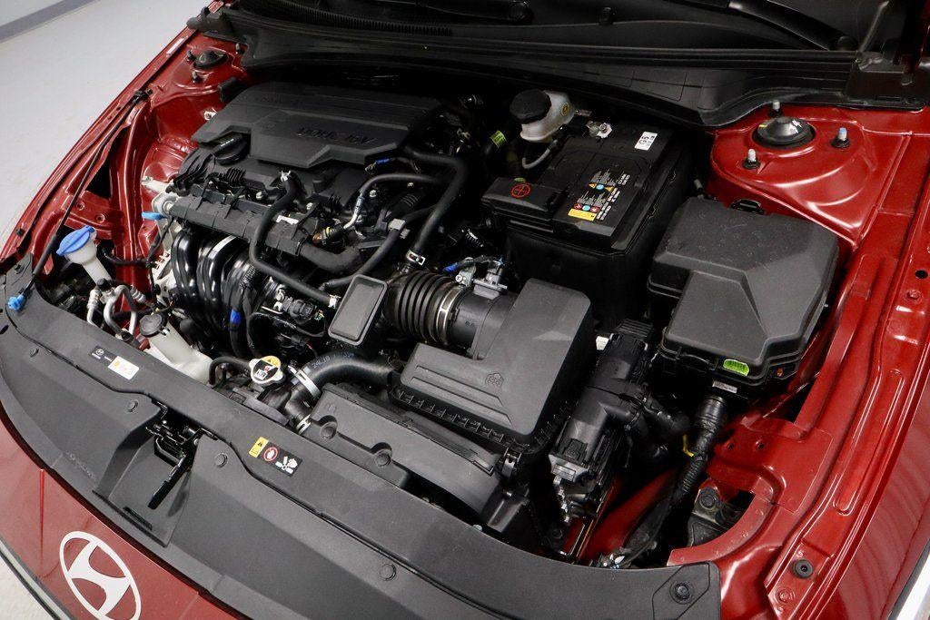 2025 Hyundai ELANTRA SEL Convenience IVT