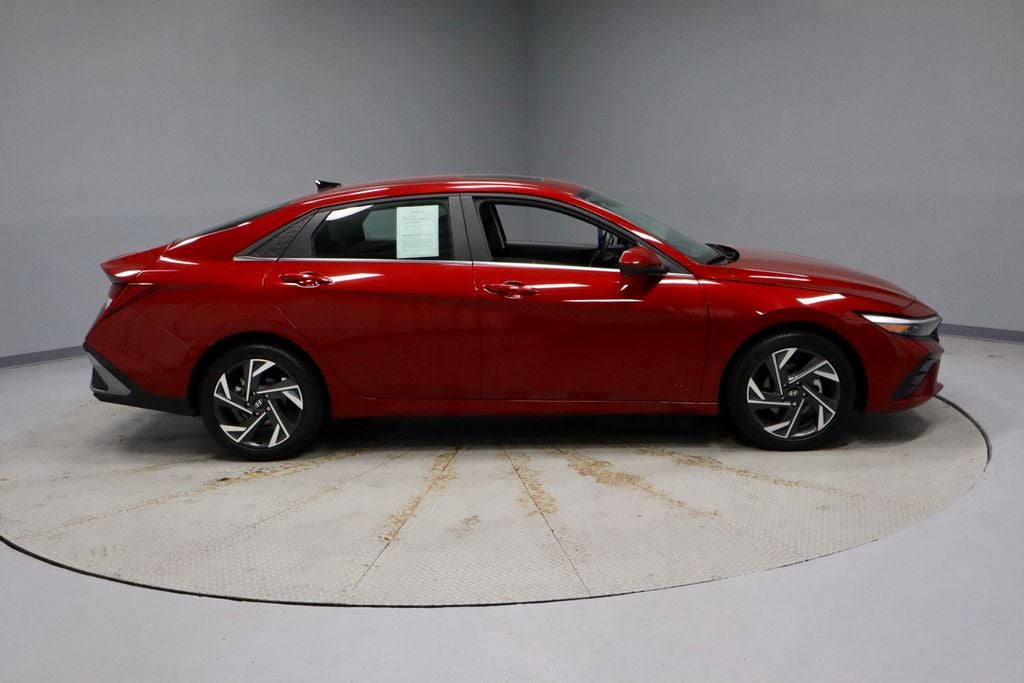 2024 Hyundai ELANTRA SEL IVT
