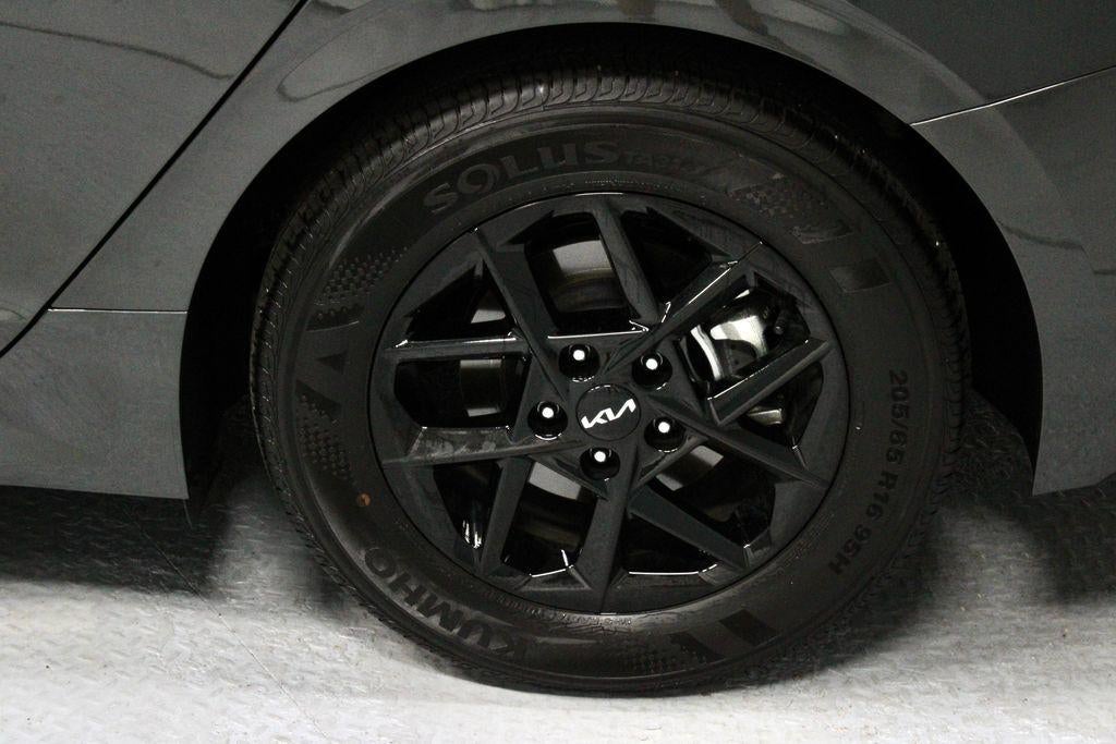 2025 Kia K5 LXS Auto FWD