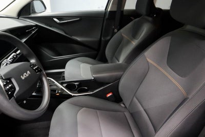 2023 Kia Niro LX FWD