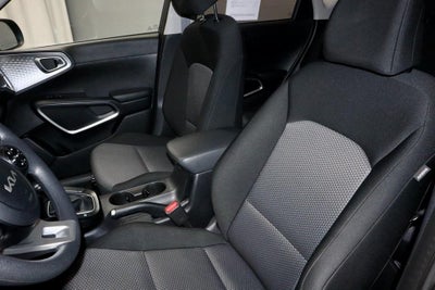 2024 Kia Soul LX IVT