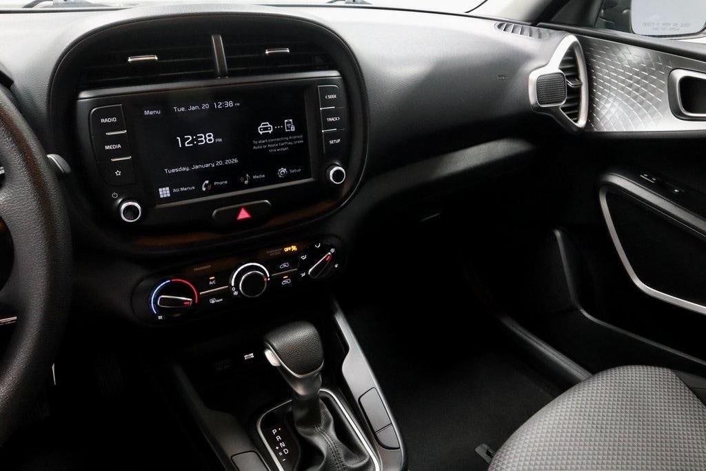 2024 Kia Soul LX IVT