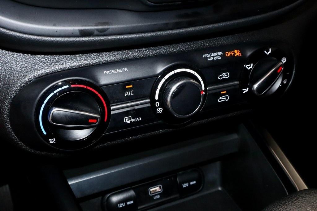 2024 Kia Soul LX IVT