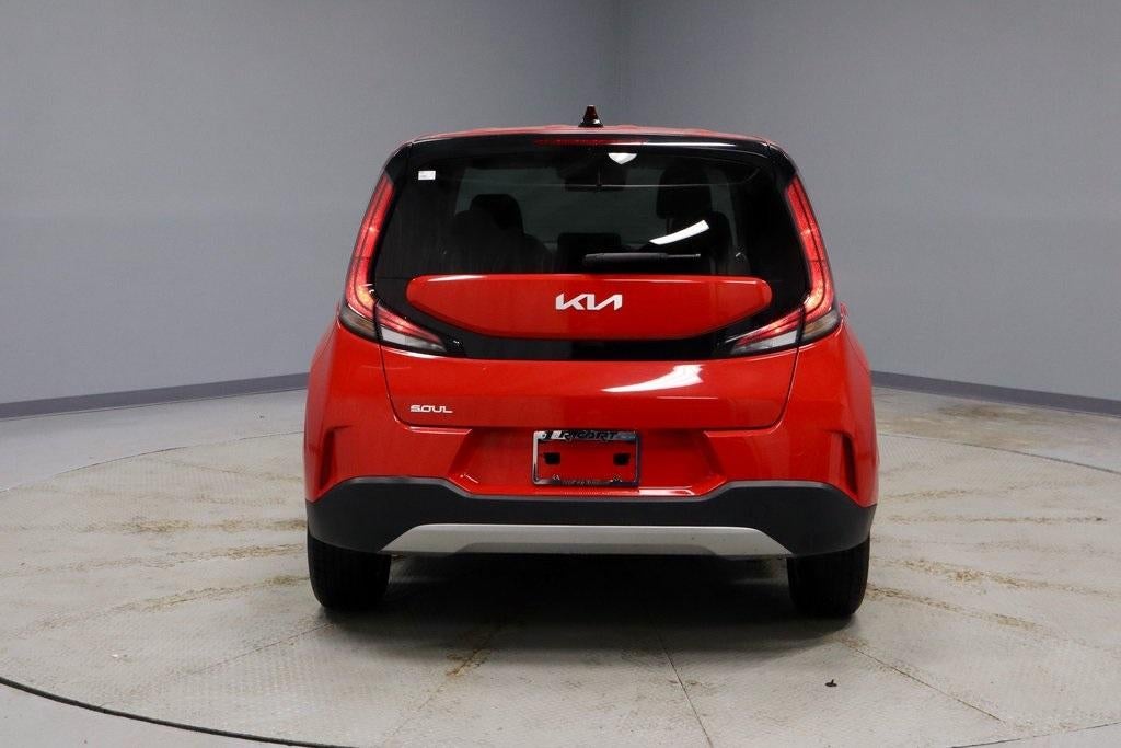 2024 Kia Soul LX IVT