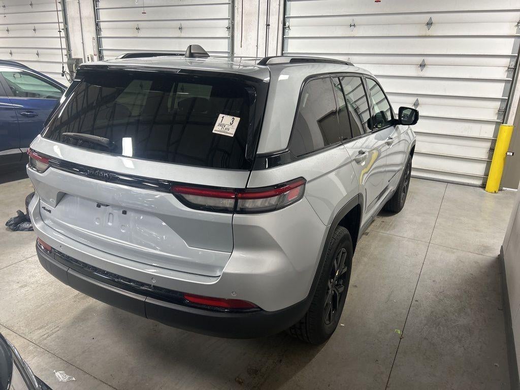 2024 Jeep Grand Cherokee Altitude