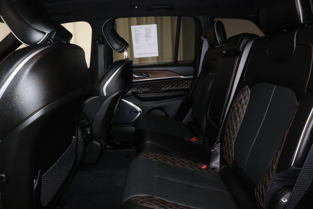 2023 Jeep Grand Cherokee Summit