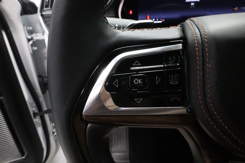 2023 Jeep Grand Cherokee Summit