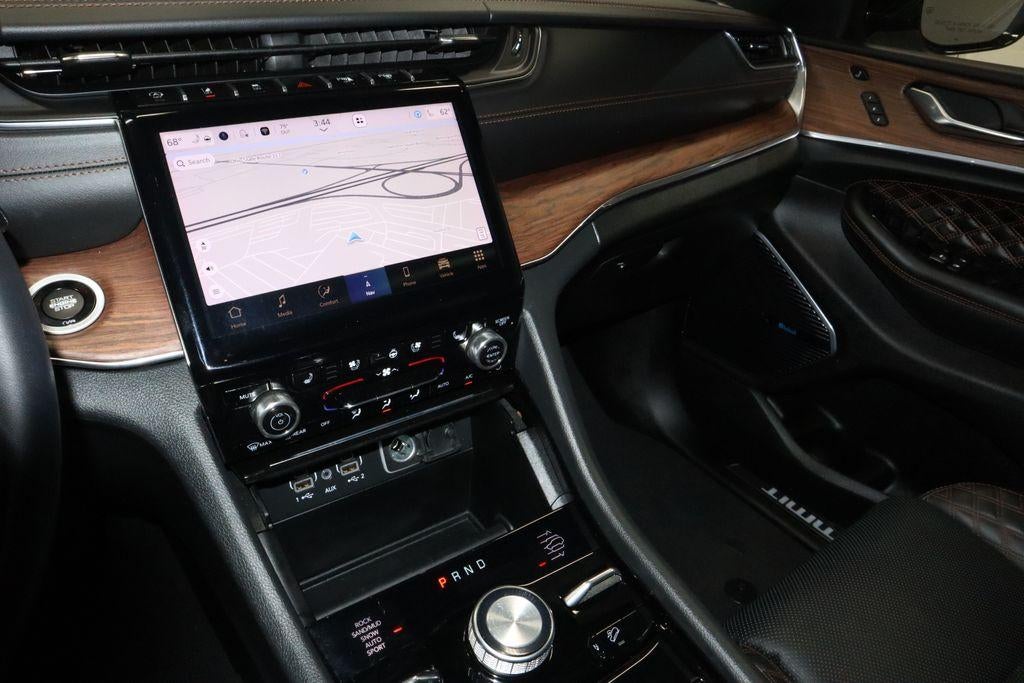 2023 Jeep Grand Cherokee Summit